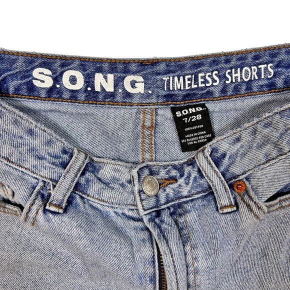 Embroidered Summer Garden Bumble Bee Boho Cutoff Denim Shorts Women Size 7 - Picture 4 of 5